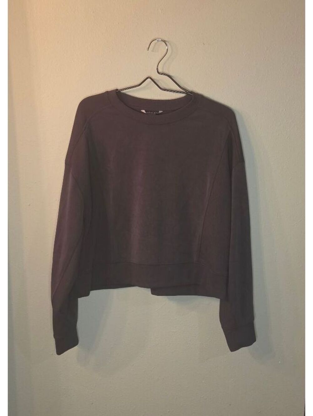 Athleta Women’s Large Black Cropped Crewneck Sweatshirt Ribbed Logo
